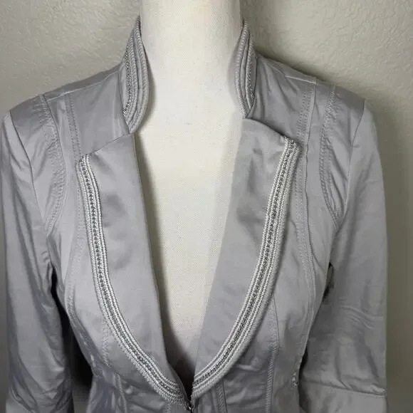 White House Black Market grey women's crop blacker jacket size 6 embelished - Picture 4 of 10